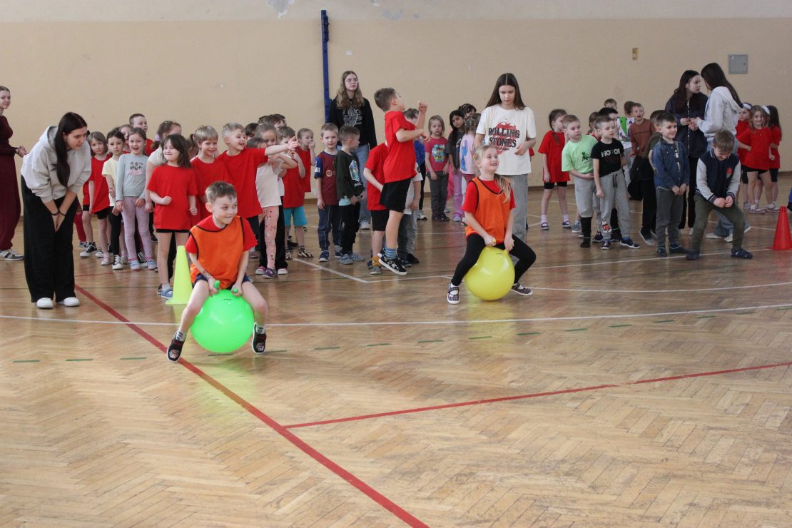 Konkurencja z piłkami