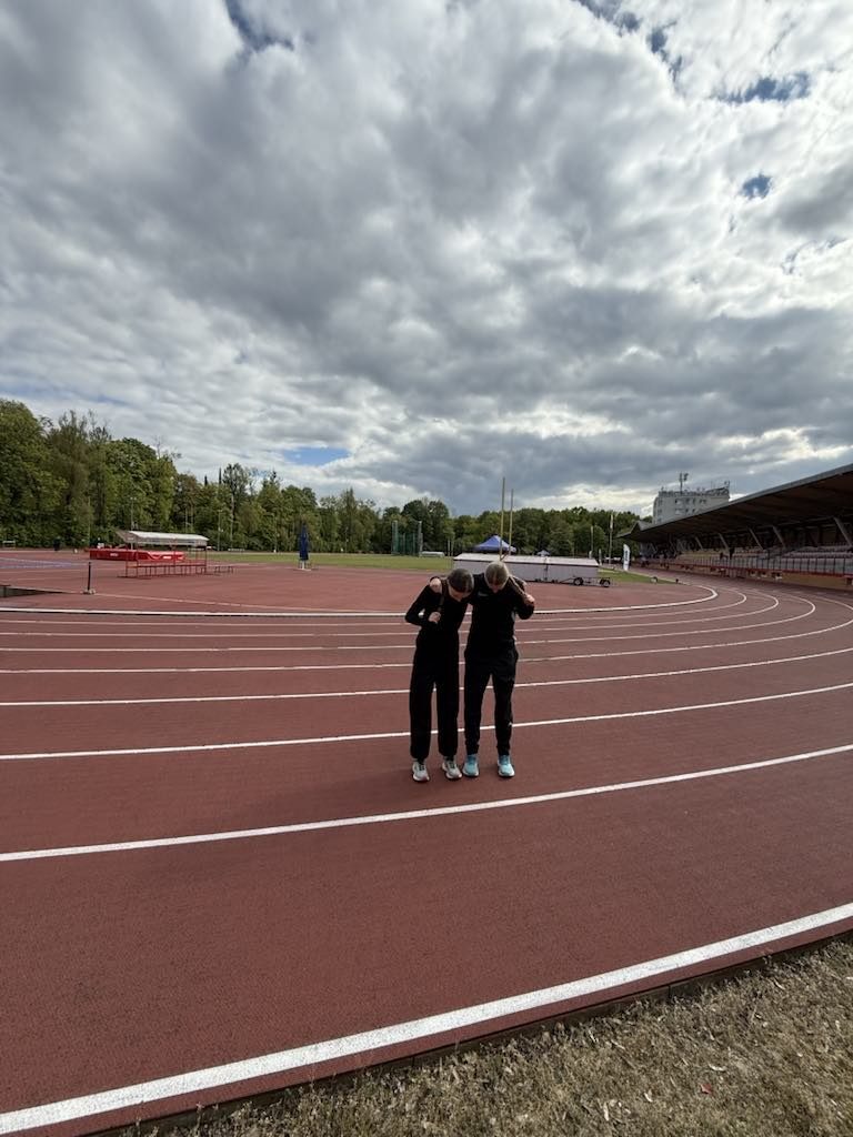 Maja Burzyńska i Wiktoria Bagińska Ogólnopolski Mityng LA MKS Juvenia