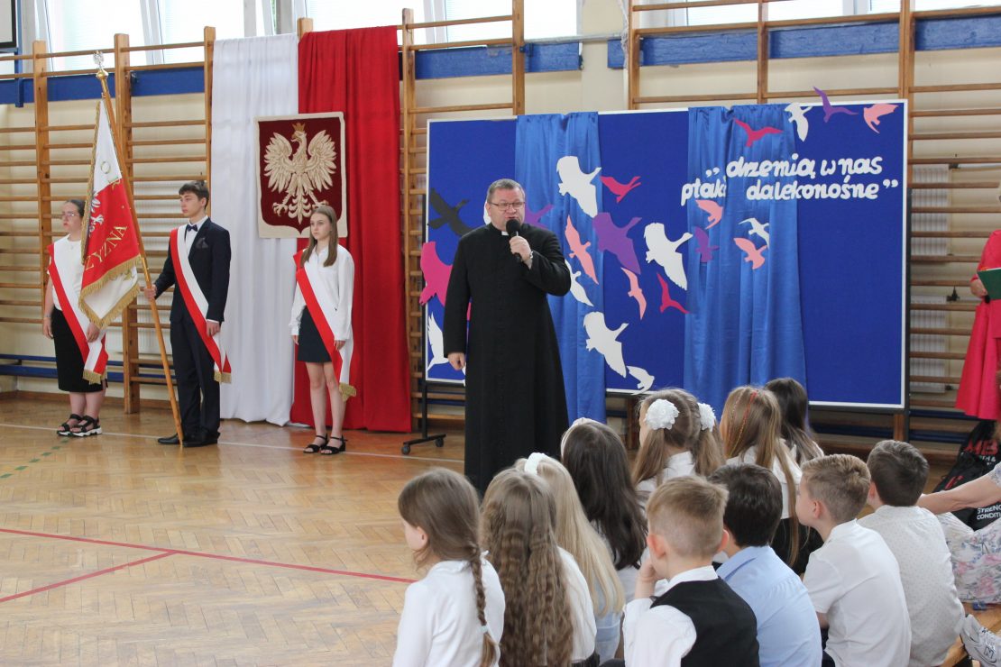 Przemawia ks. Robert Markuszewski