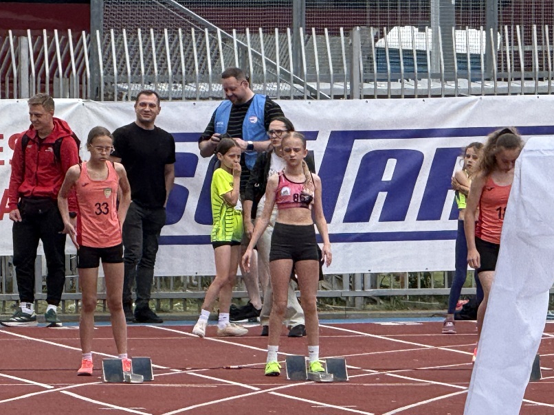 Ola Burzyńska Vc start do 100m na Mityngu